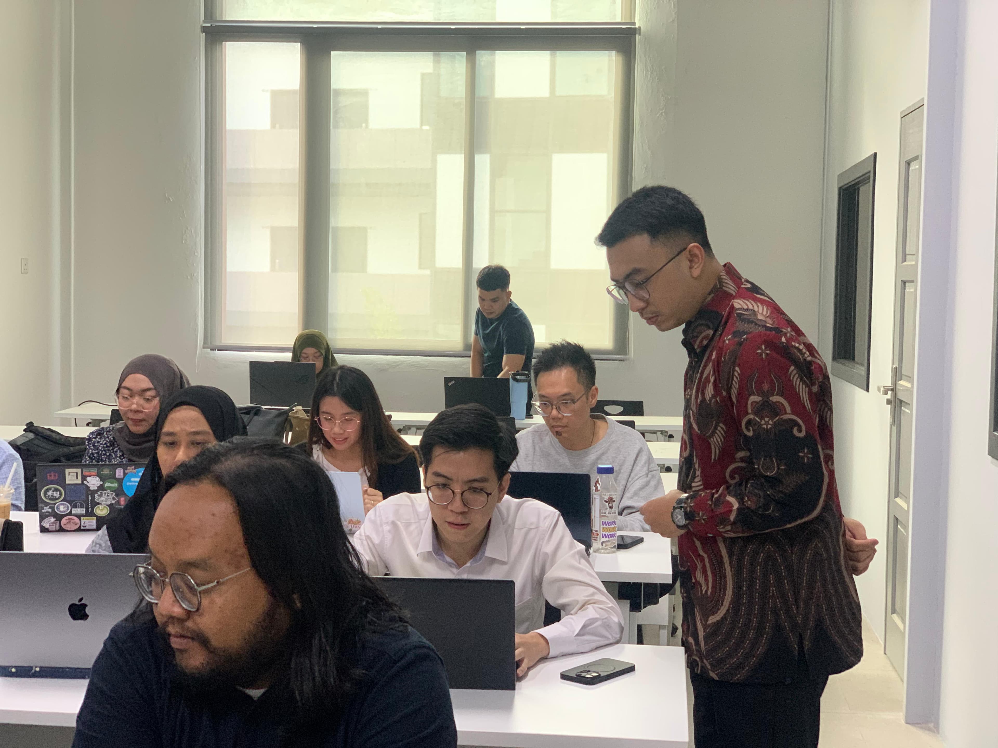 AI for the Modern Workplace: Transforming Work Through Applied AI