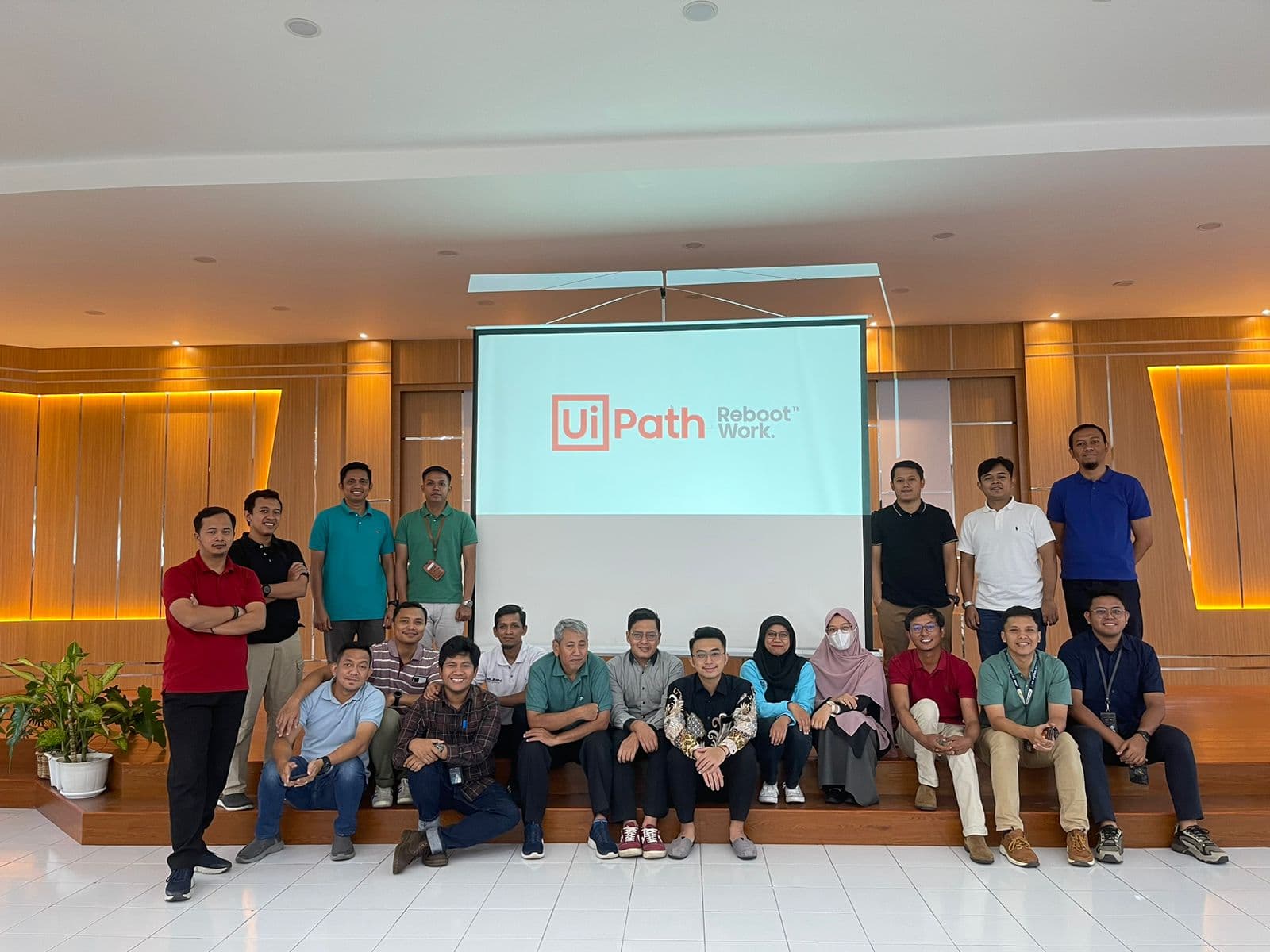 RPA (UiPath) Trainer Assistant
